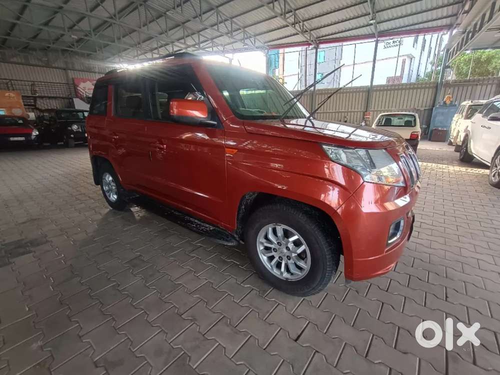 Mahindra Tuv 300 T8 Plus Amt, 2020, Diesel
