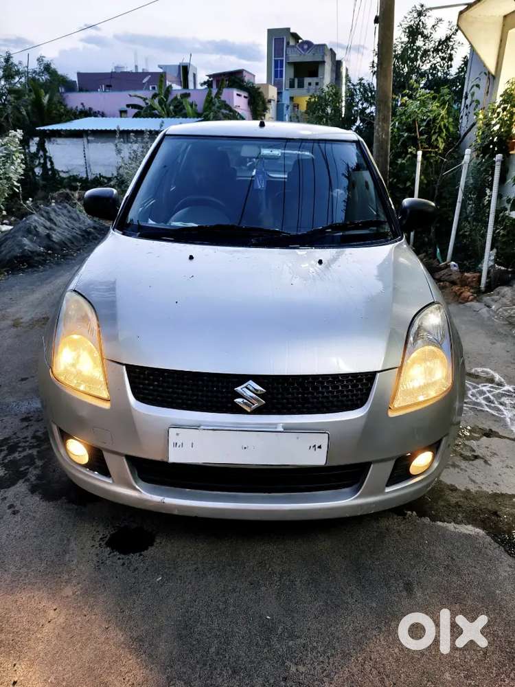 Maruti Suzuki Swift Vdi Diesel – 2010 Model – Silver