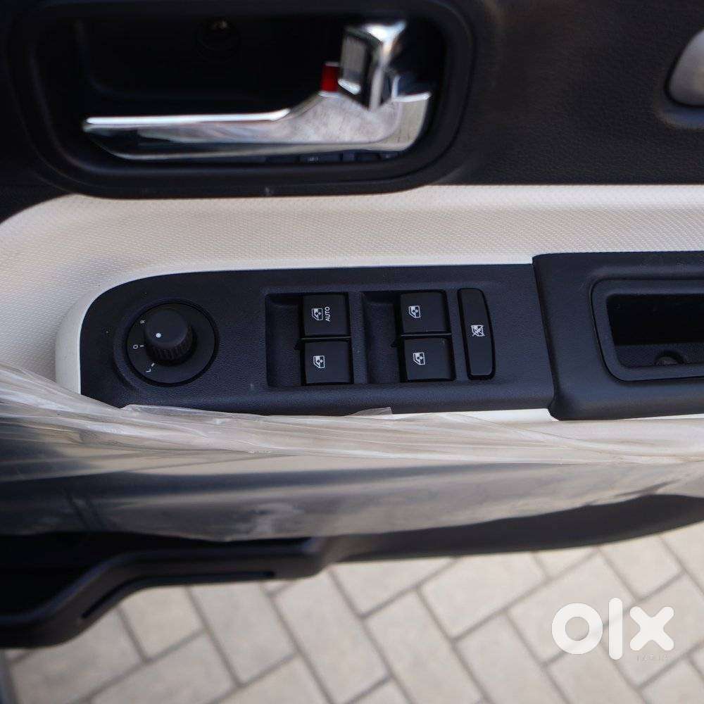 Mahindra Thar Roxx Mx5 Diesel At 2wd, 2024, Diesel