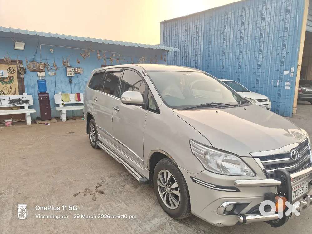 Toyota Innova 2015 Diesel 190000 Km Driven