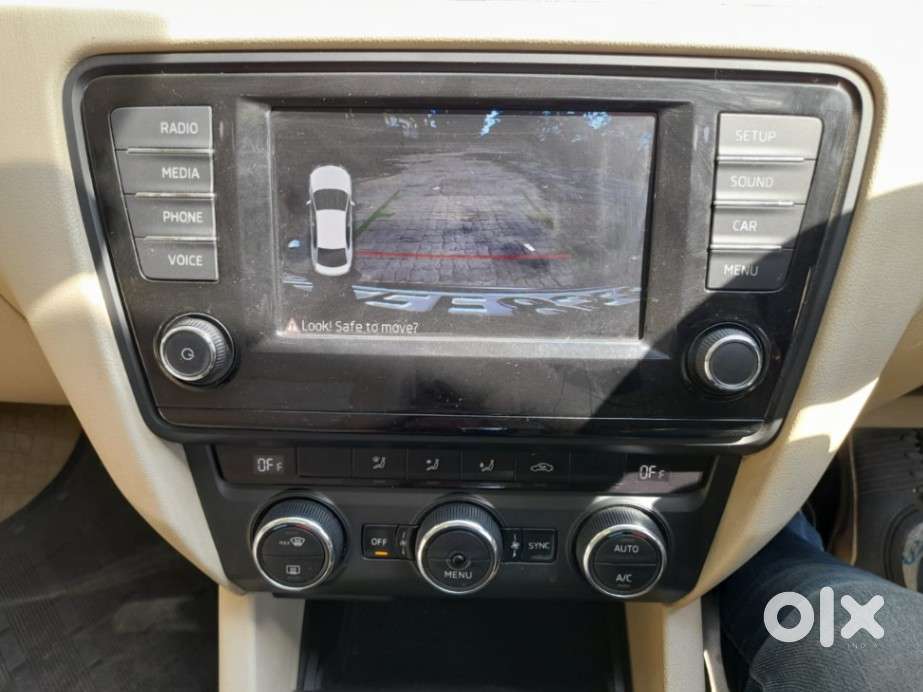 Skoda Octavia 1.8 Tsi Style Plus At, 2016, Petrol