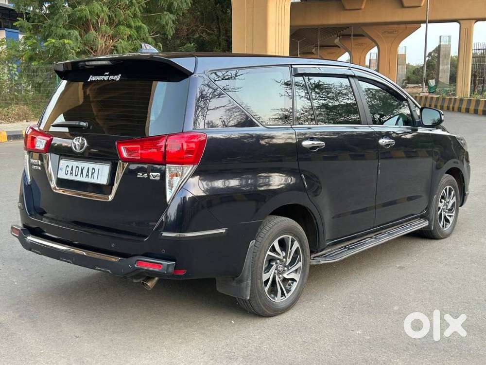 Toyota Innova Crysta 2.4 V 8 Str, 2022, Diesel
