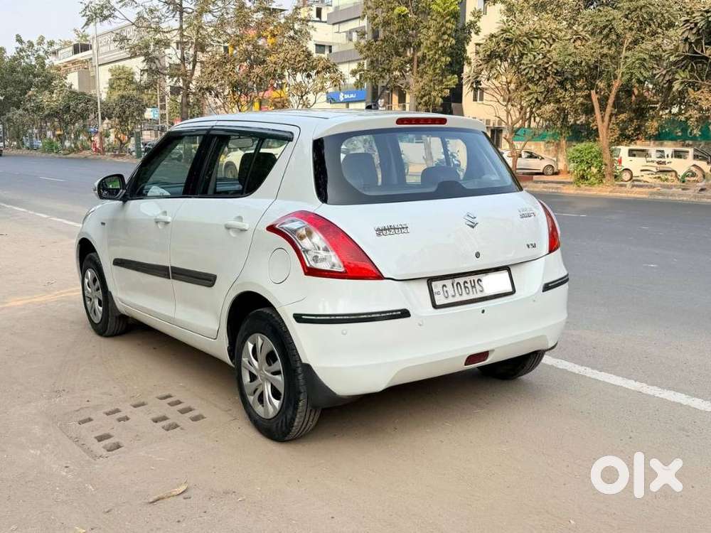 Maruti Suzuki Swift Vxi + Manual, 2015, Petrol