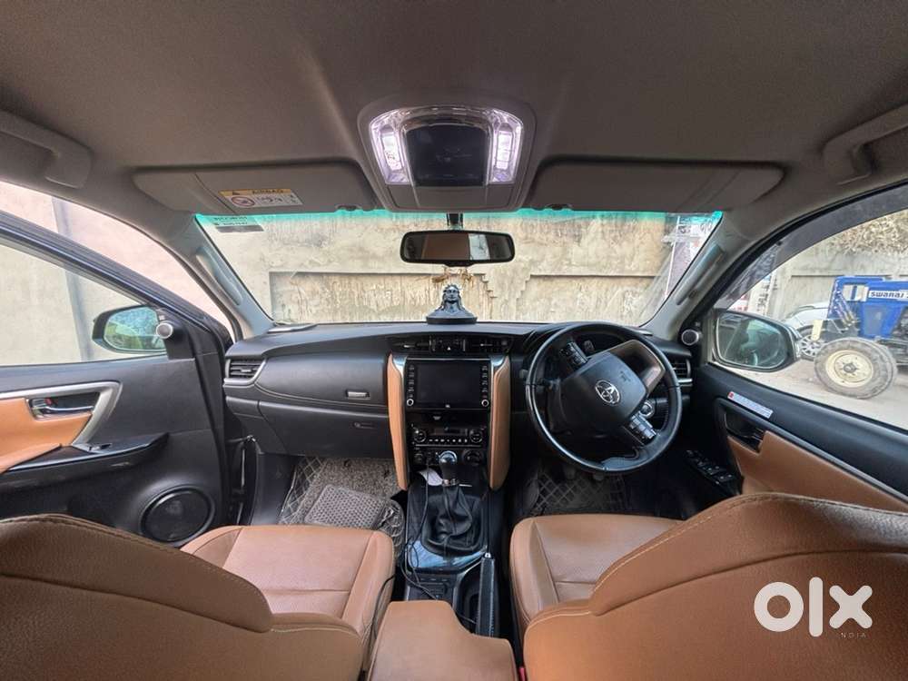 Toyota Fortuner 2022 Diesel 34000 Km Driven