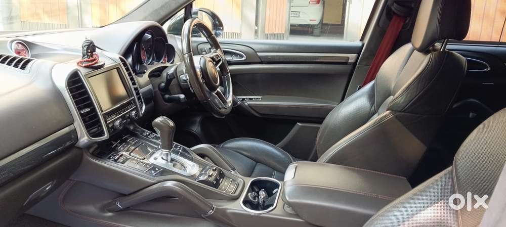 Porsche Cayenne Turbo S, 2015, Petrol