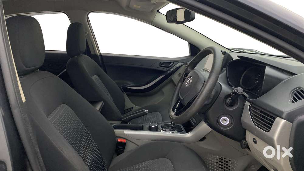 Tata Nexon 1.2 Revotron Xma, 2018, Petrol