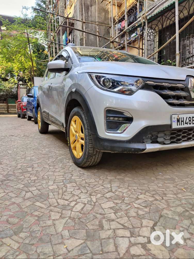 Renault Triber Rxz Amt Top Model