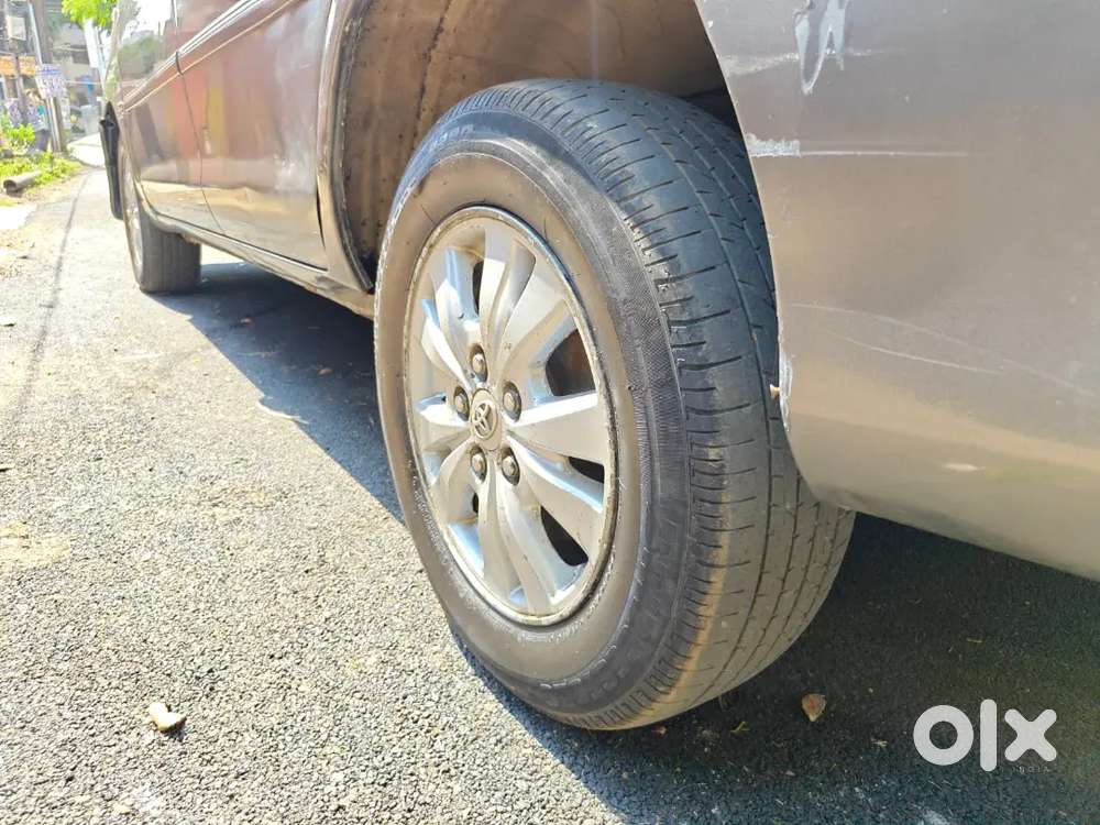 Toyota Innova 2011 2.5 V Diseal