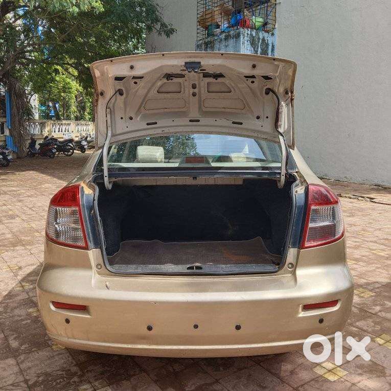 Maruti Suzuki Sx4 Zxi Mt Bsiv Leather, 2010, Petrol