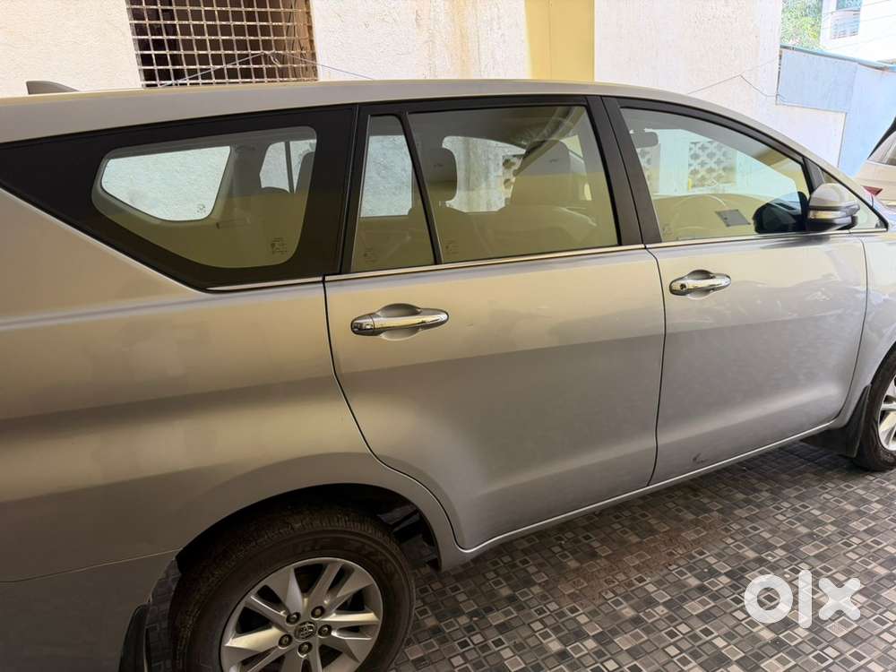 Toyota Innova Crysta 2016