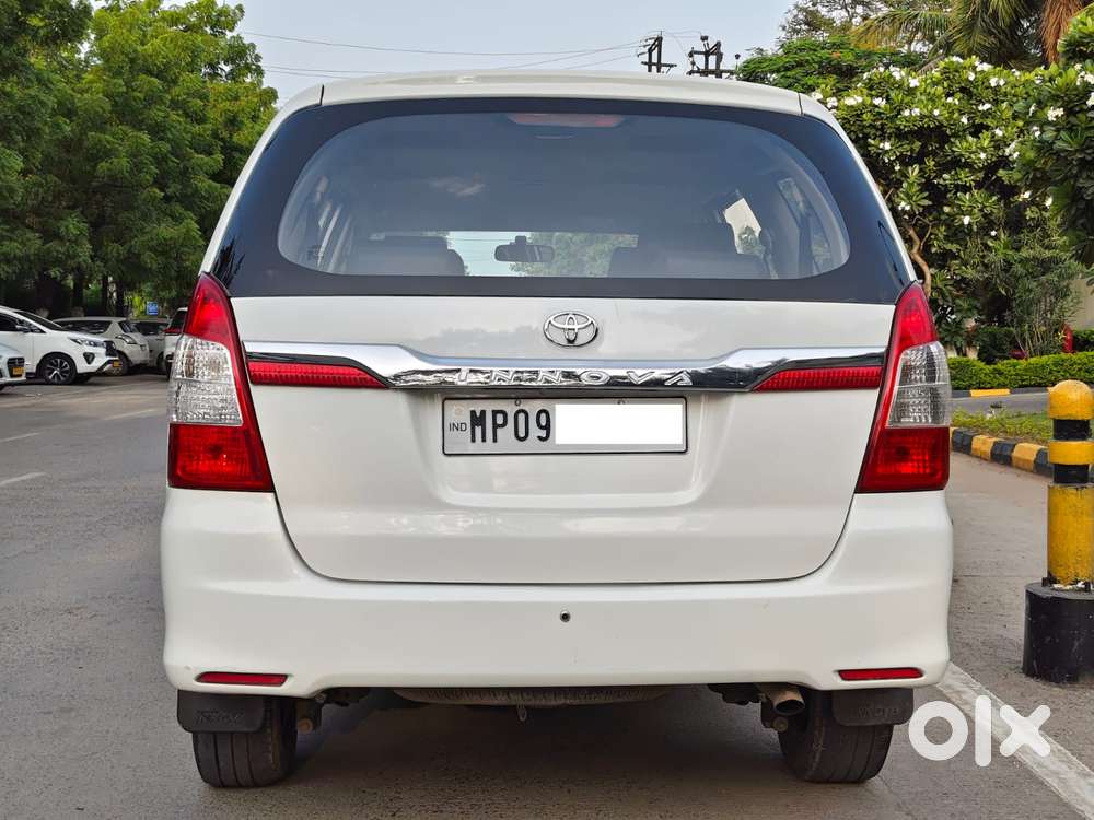Toyota Innova 2.5 G (diesel) 7 Seater Bs Iv, 2016, Diesel