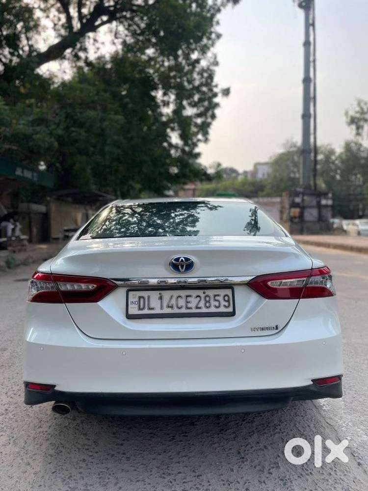Toyota Camry [2019-ongoing] 2.5 Hybrid, 2019, Cng & Hybrids
