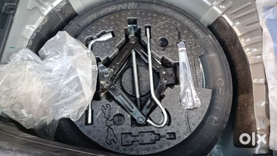 Mahindra Xuv 3xo Ax5 Ds Mt, 2025, Diesel