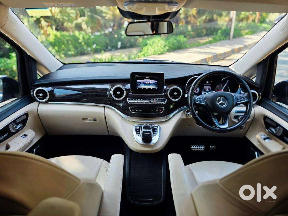 Mercedes-benz V-class 2.1 220 Expression Diesel At, 2020, Diesel