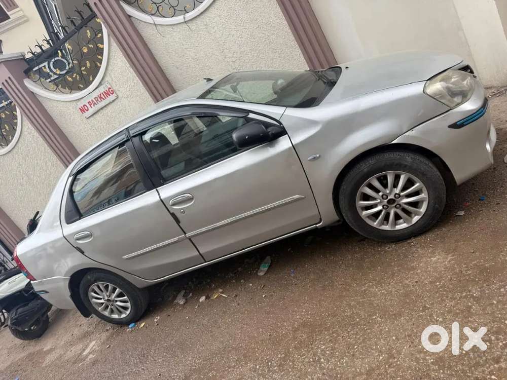 Toyota Etios 2011 Variant