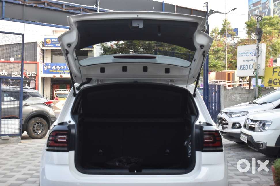 Volkswagen Taigun 1.0 Tsi Highline At, 2022, Petrol