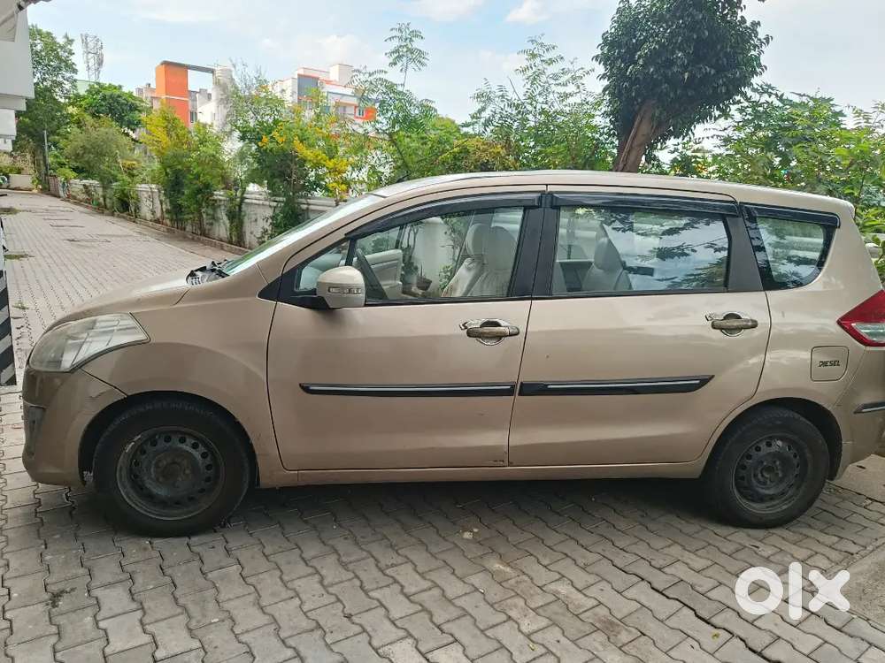 Maruti Suzuki Ertiga 2013 Diesel 65000 Km Driven