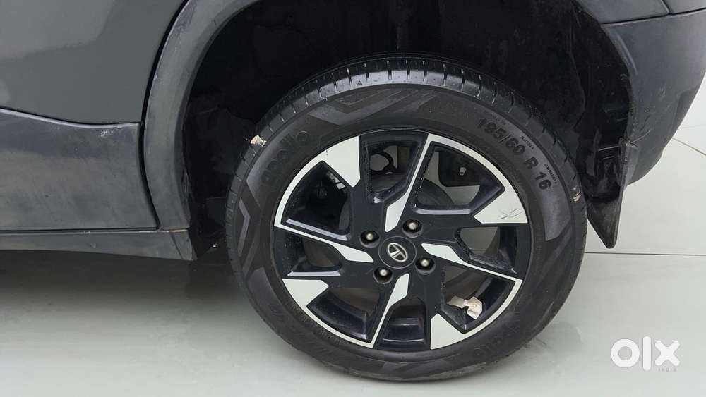 Tata Punch Creative Amt, 2022, Petrol