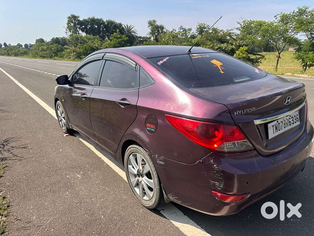 Hyundai Fluidic Verna 2012