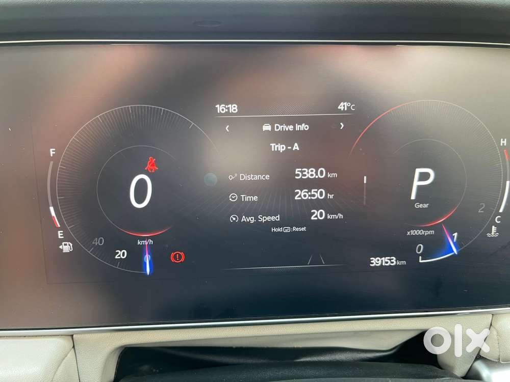 Mahindra Xuv700 2.0 Ax 7 Petrol At Str, 2024, Petrol