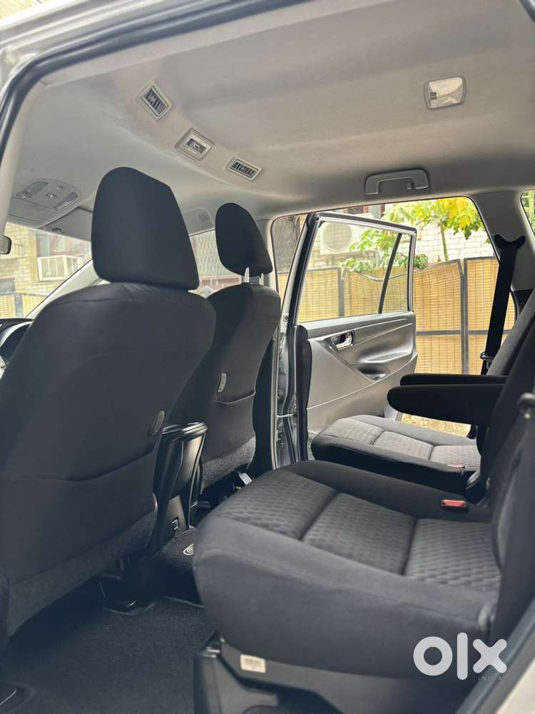 Toyota Innova Crysta [2020-ongoing] 2.4 Gx At 7 Str, 2022, Diesel