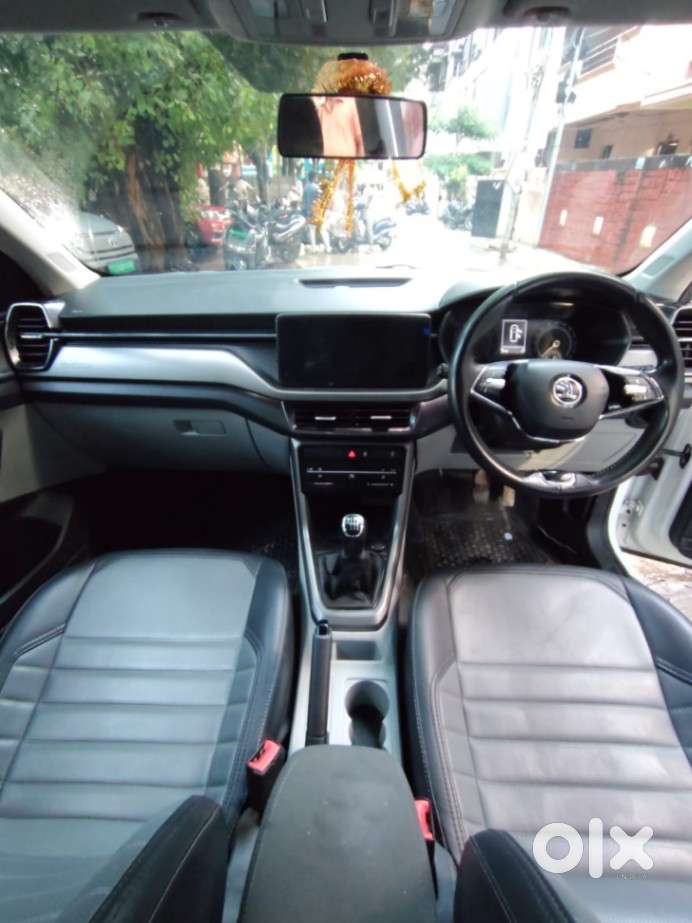 Skoda Kushaq 1.0 Tsi Ambition At, 2023, Petrol