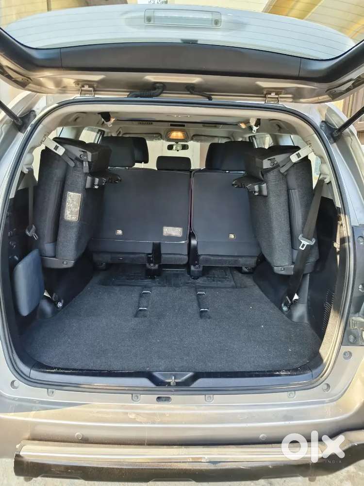 Toyota Innova Crysta 2.4 Vx 2019