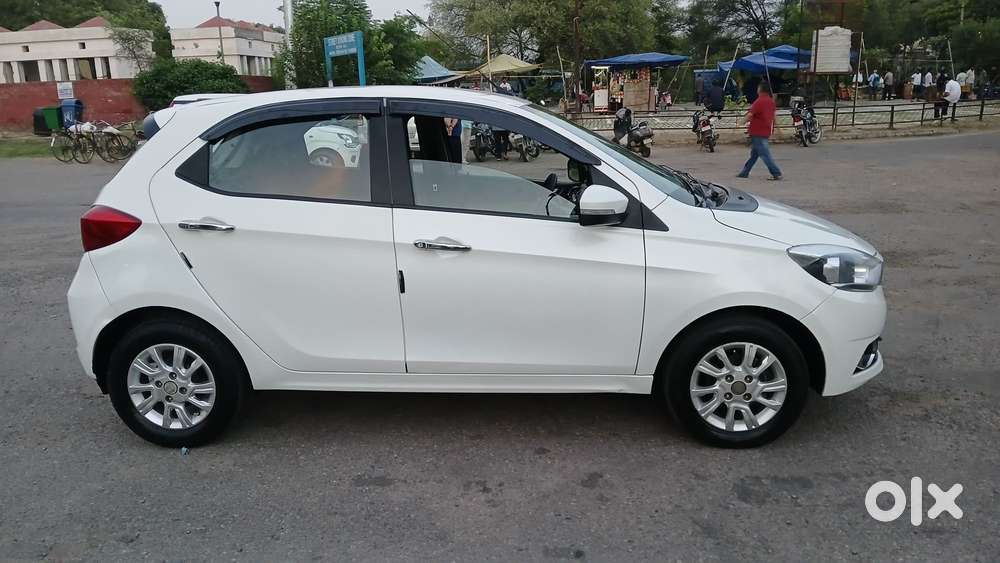 Tata Tiago Xza, 2019, Petrol