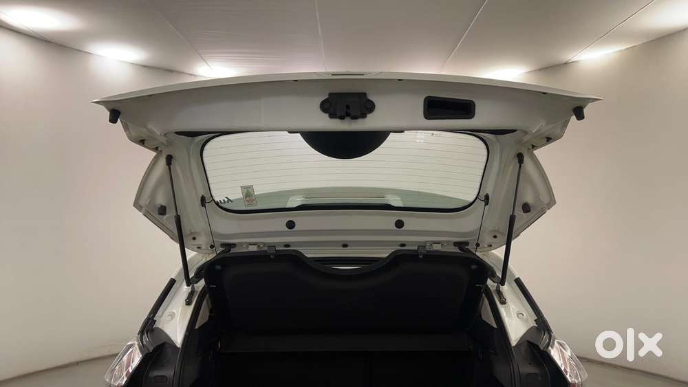 Tata Nexon Xz Plus (hs), 2022, Petrol