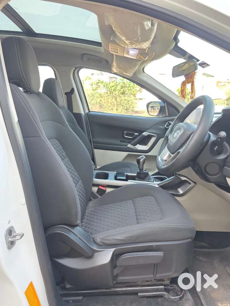 Tata Safari 2.0 Kryotec Xt Plus Dark Edition, 2022, Diesel
