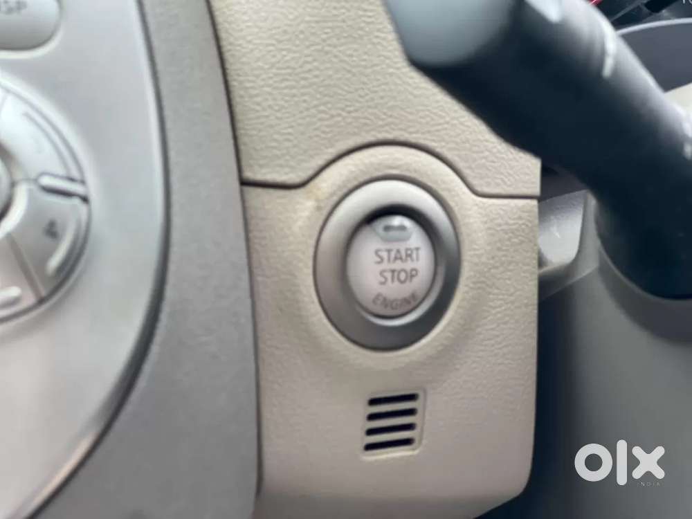 Nissan Micra Cvt Xv, 2012, Petrol