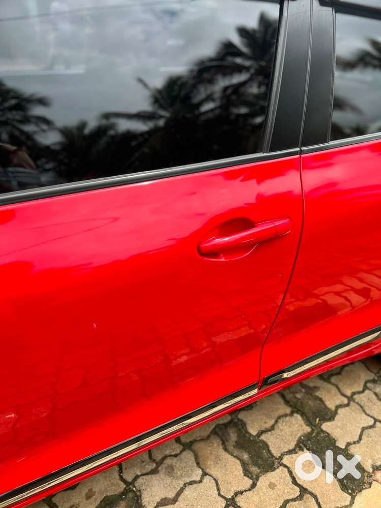 Maruti Suzuki Swift Petrol 2023