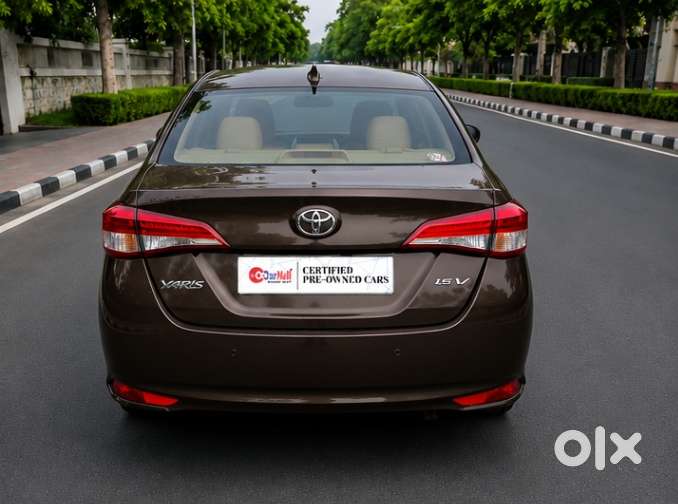 Toyota Yaris V Cvt, 2018, Petrol