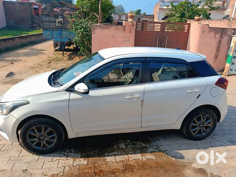 Hyundai Elite I20 2018 Diesel 80000 Km Driven