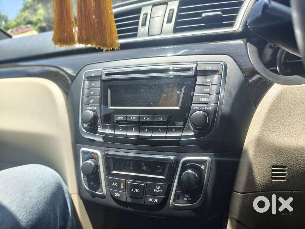 Maruti Suzuki Ciaz Zxi, 2015, Petrol