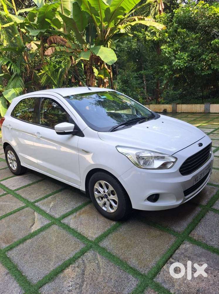 Ford Figo Petrol Titanium, 2017, Petrol