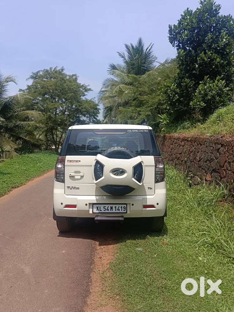 Mahindra Tuv 300 Plus 2019
