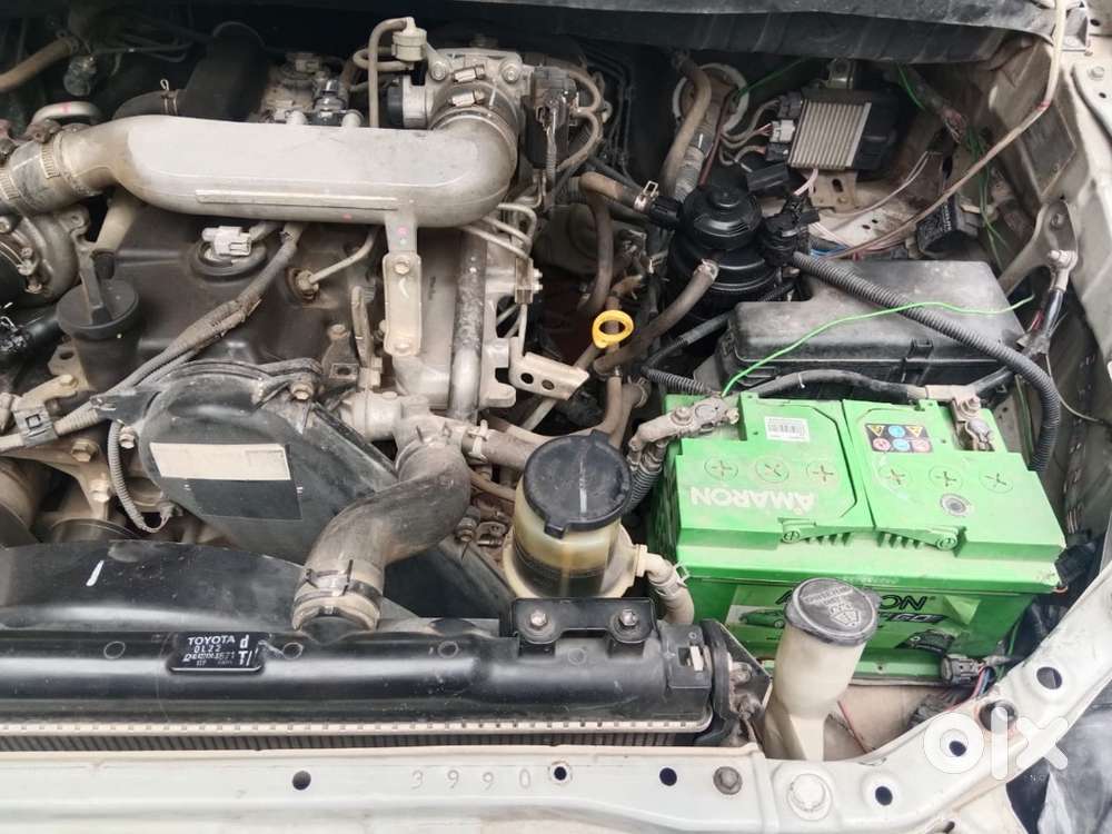 Toyota Innova  2.5 G