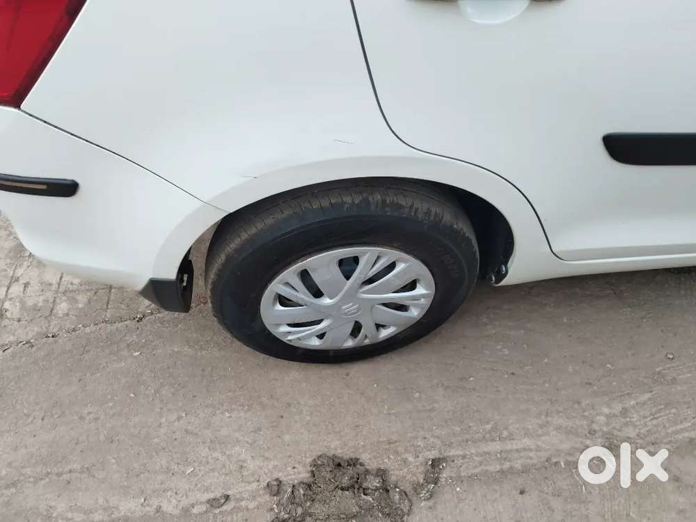 Maruti Suzuki Swift Dzire 2015