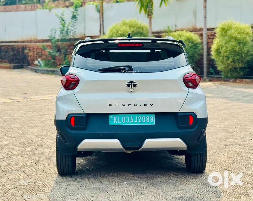 Tata Punch Ev Empowered Plus Lr, 2025, Electric