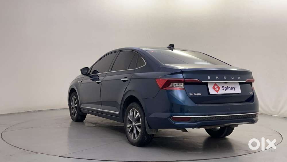 Skoda Slavia Style 1.0l Tsi Mt, 2023, Petrol