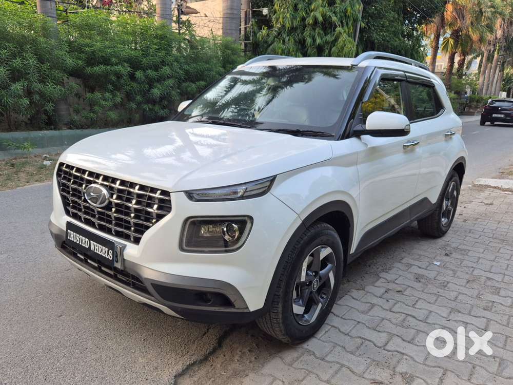 Hyundai Venue Sx Plus Turbo Dct, 2022, Petrol