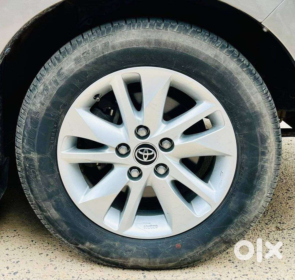 Toyota Innova Crysta 2.4 Gx Mt, 2019, Diesel