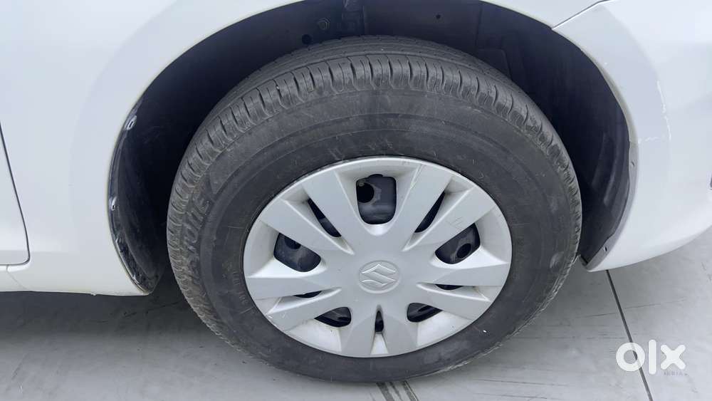 Maruti Suzuki Swift Dzire 1.3 Vxi, 2015, Petrol
