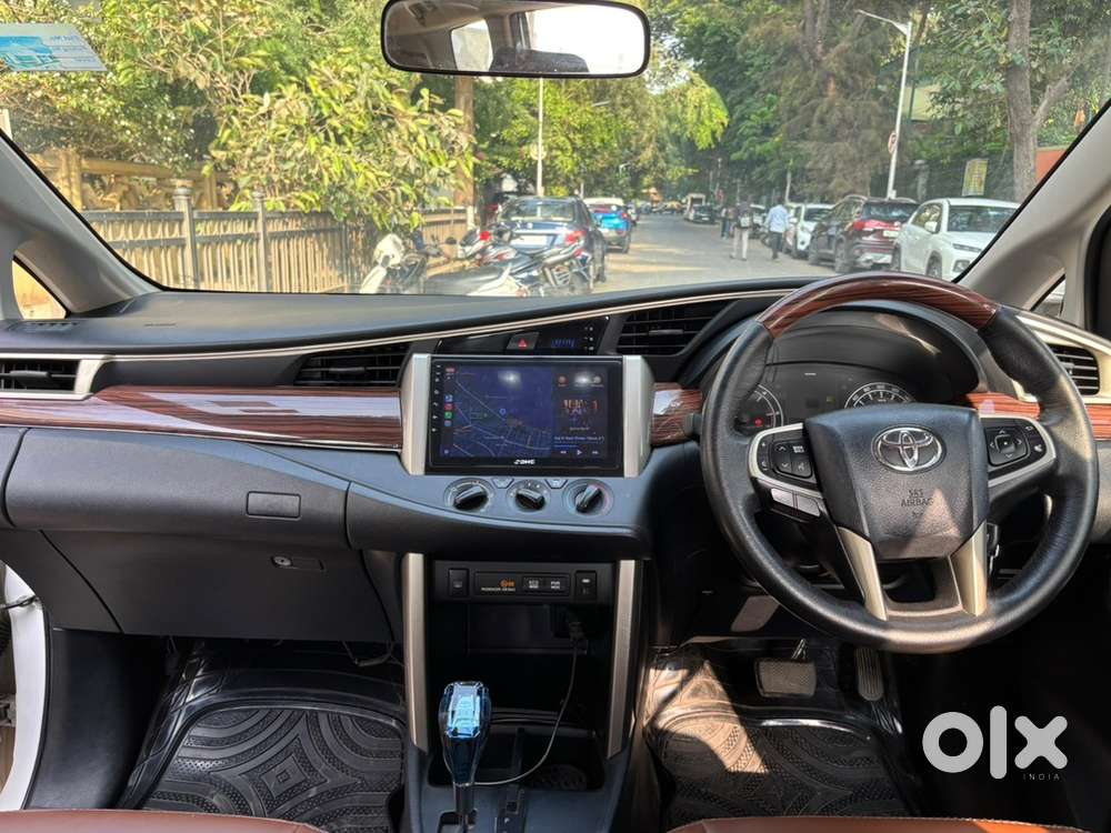 Toyota Innova Crysta