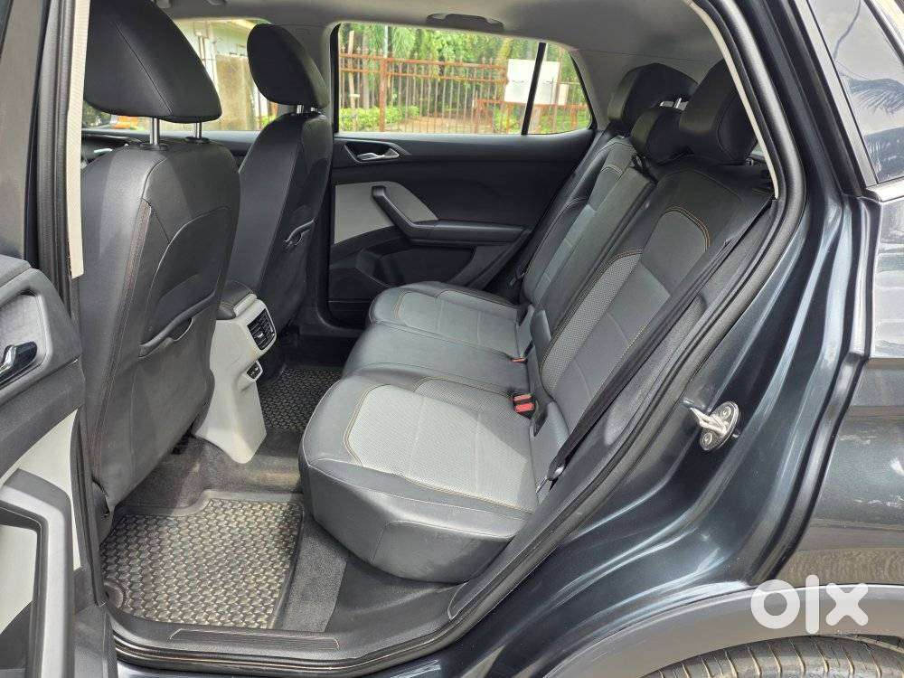 Skoda Kushaq 1.0 Tsi Style At (6 Airbags), 2023, Petrol