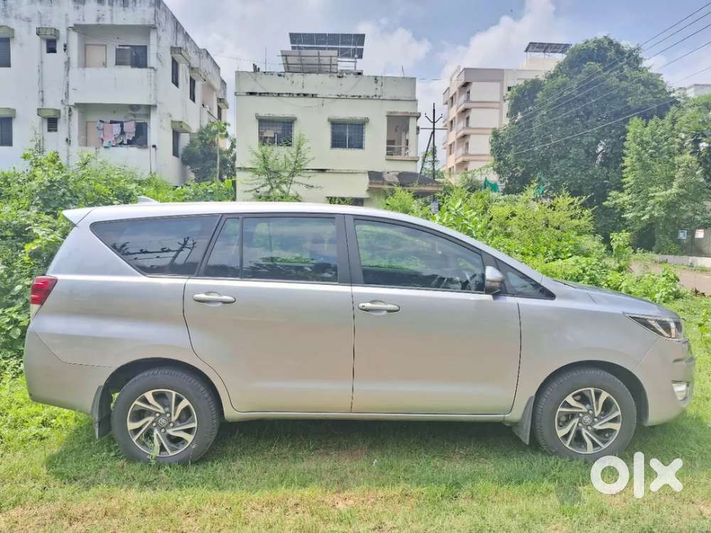 Toyota Innova Crysta [2020-ongoing] 2.4 Gx 8 Str, 2024, Diesel