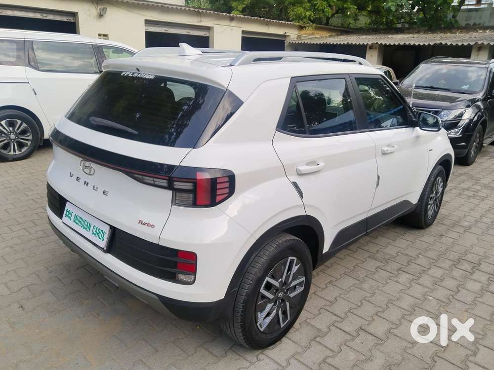 Hyundai Venue 1.0 S (o) Turbo Dct, 2024, Petrol