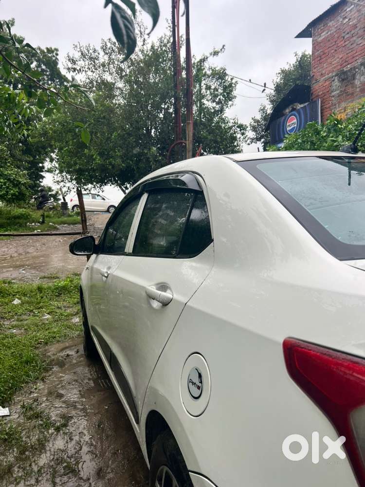 Hyundai Xcent Petrol 2016