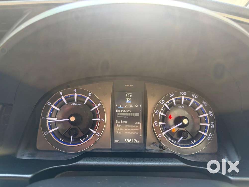 Toyota Innova Crysta 2.8 Zx At 7 Seater, 2022, Petrol